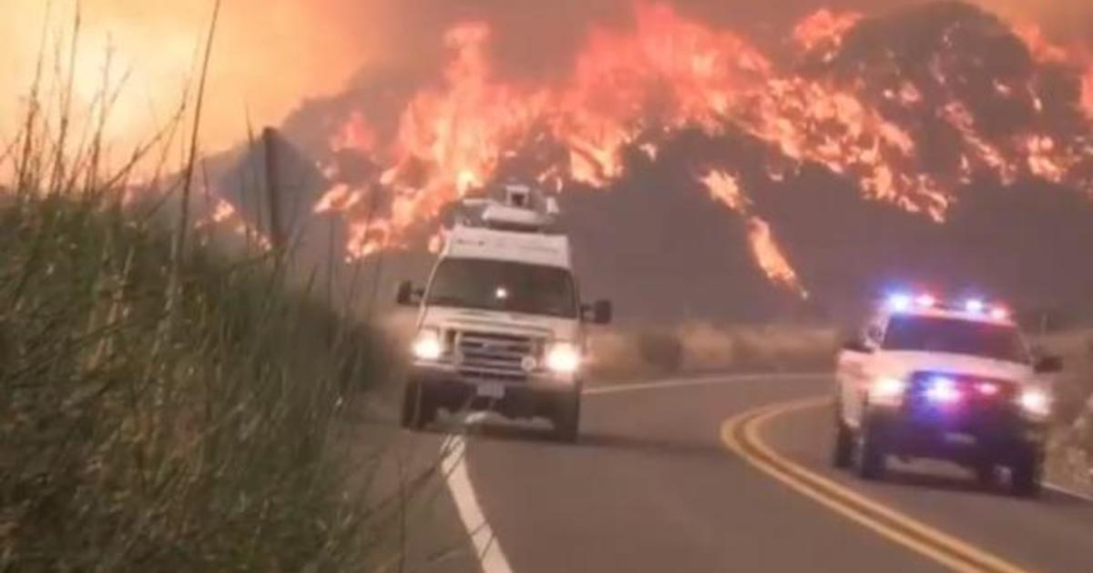 Eye Opener: Death toll from western wildfires climbs 1