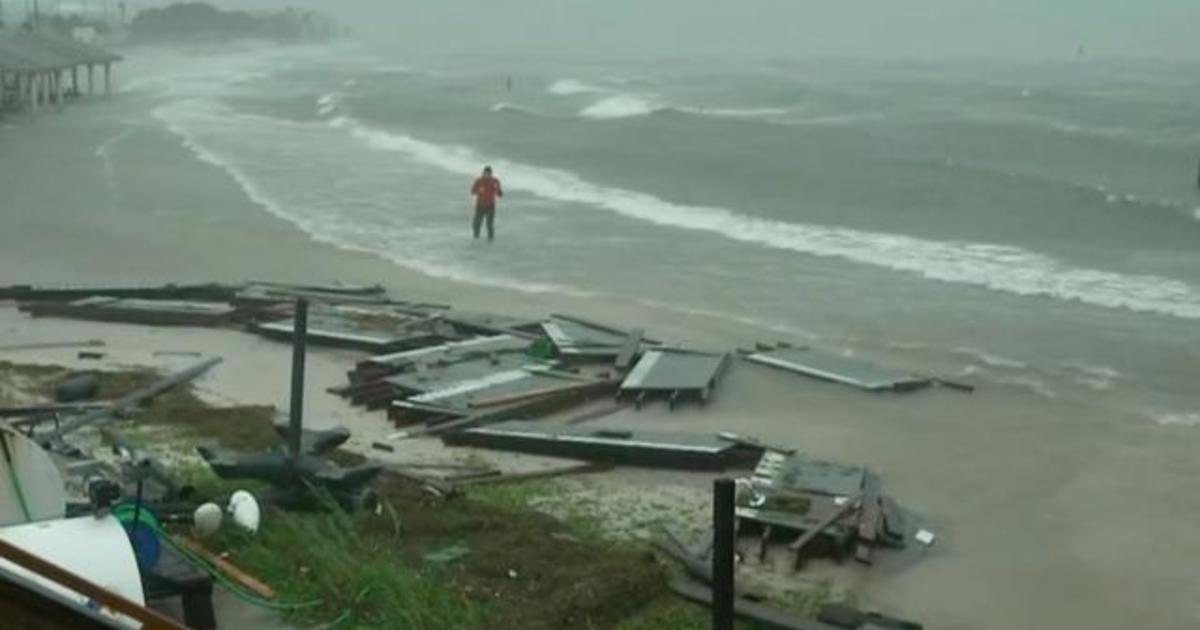 Eye Opener: Hurricane Sally makes landfall in
Alabama 1