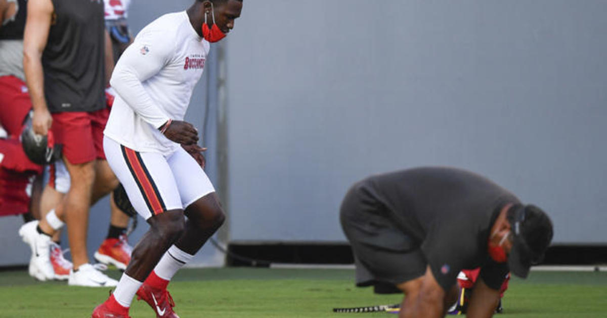 NFL gears up for new season amid coronavirus and social
justice concerns 1