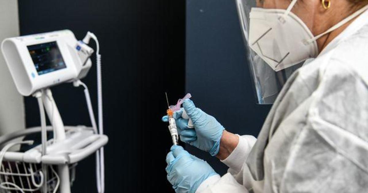 Trump and Biden spar over coronavirus vaccine push 1