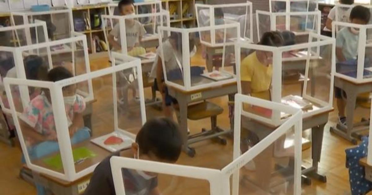 Students in Japan return to in-person, but socially
distanced classes 1