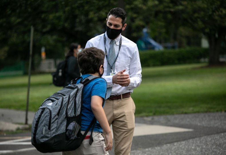 Connecticut To Issue $100 Fines For Violating Face Mask
Mandate 1
