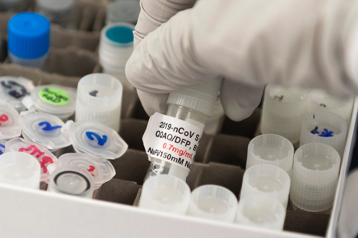 AstraZeneca halts COVID-19 vaccine trial after possible
serious side effect 1