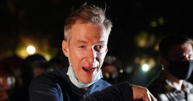 Portland Mayor Ted Wheeler Looking to Move After Protesters
Target His Condo Building 1