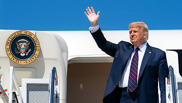 Trump sends millions of COVID tests to states, urges
reopening of schools 1