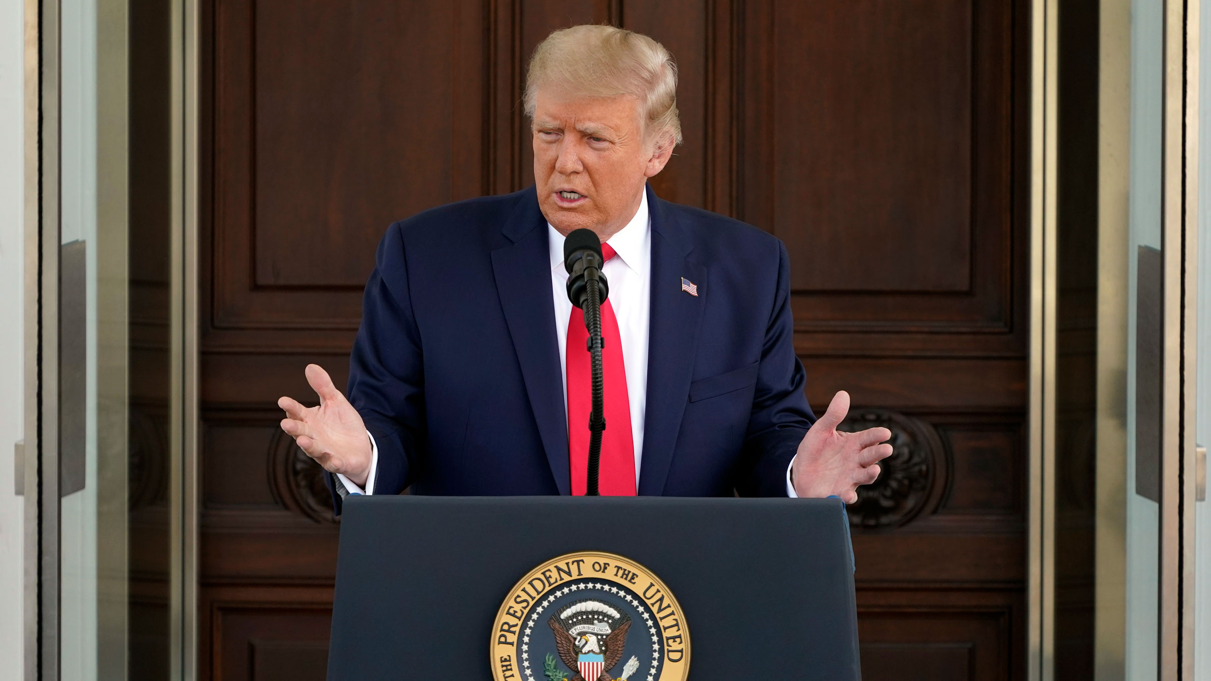 Lawmakers don't appear close to a deal on another Covid-19
stimulus. The President says his political rivals think a
successful bill will help him win the election. 1