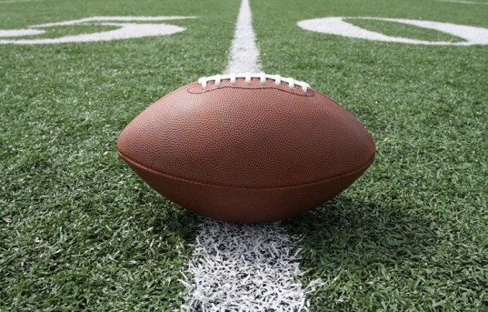 NFL fans appear to boo players' protests 1