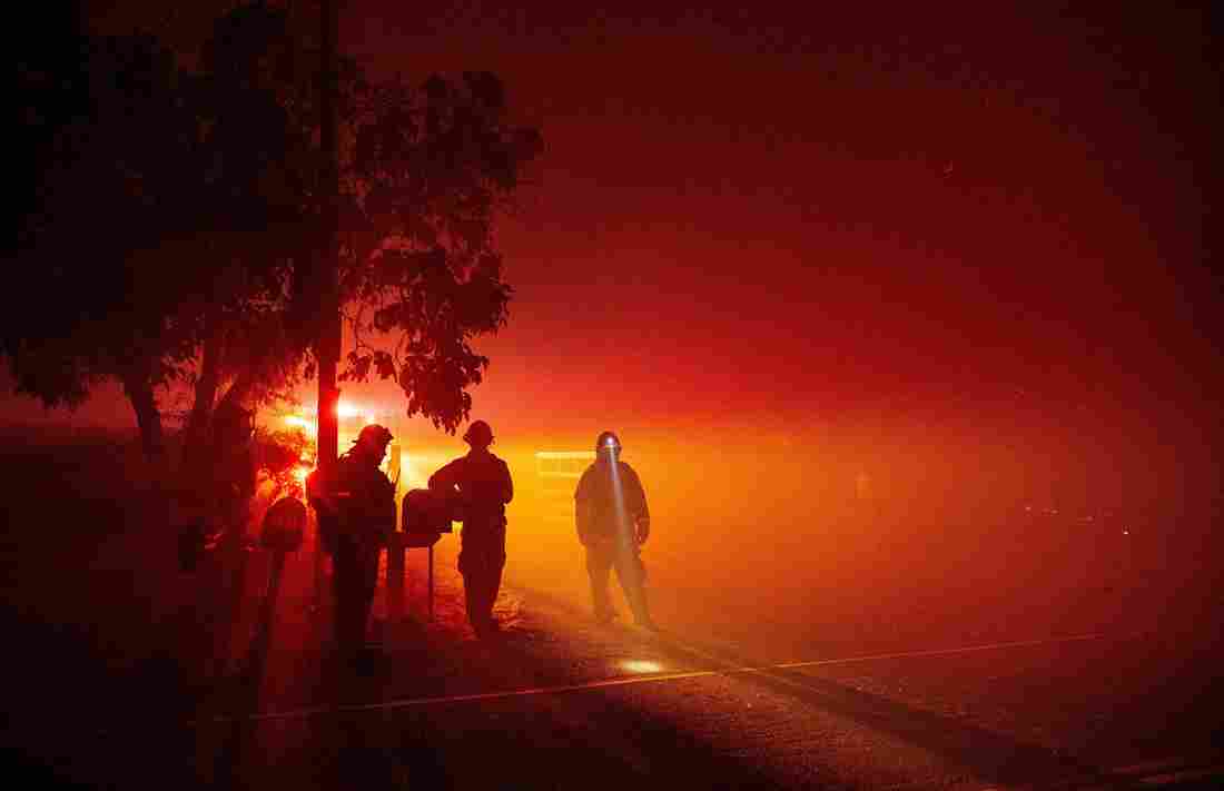 Wildfires Are First Big Test To COVID-19 Firefighter Safety
Plans 1
