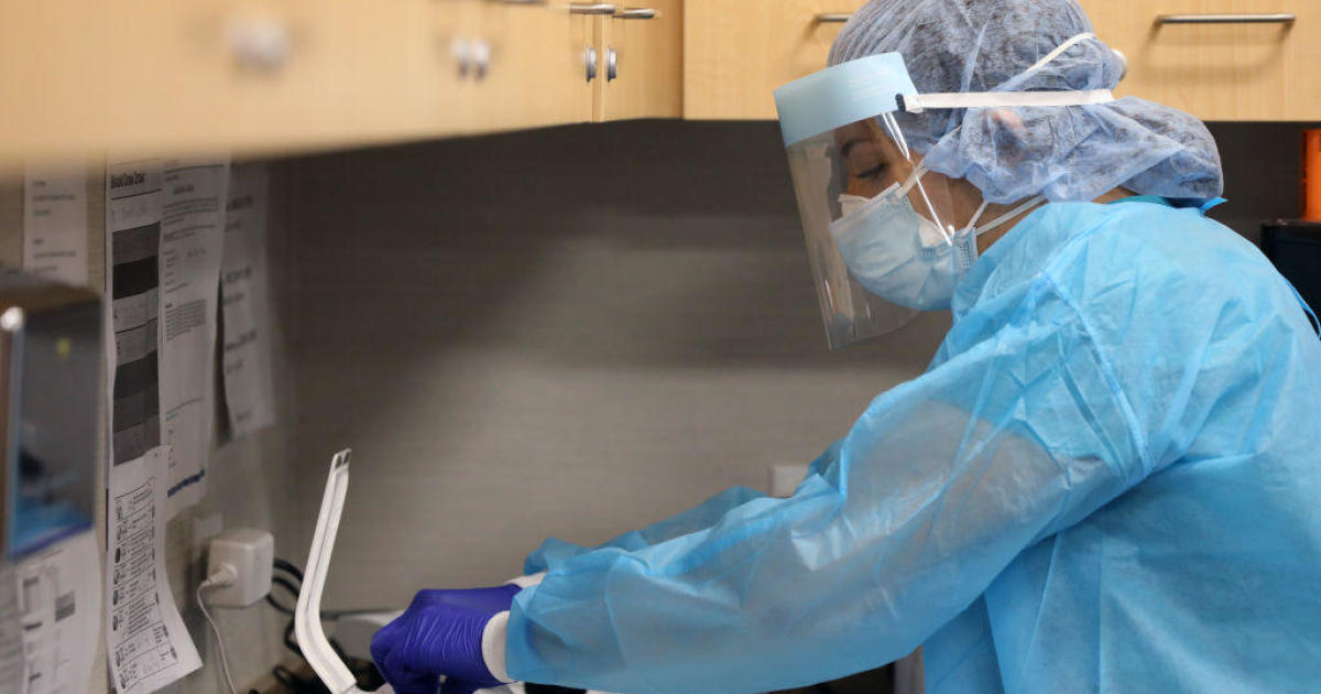 U.S. surpasses 200,000 coronavirus deaths 1