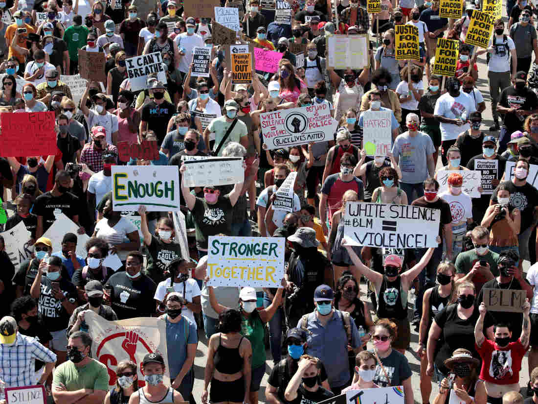 Americans Increasingly Polarized When It Comes To Racial
Justice Protests, Poll Finds 1