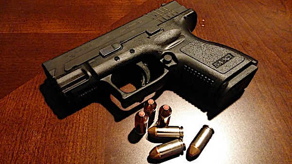 Government threatens to fine premier firearms-training
facility if it reopens 1