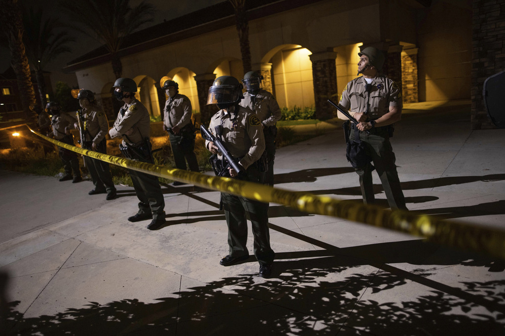 Fatal police shooting of Black man sparks protests in Los
Angeles 1