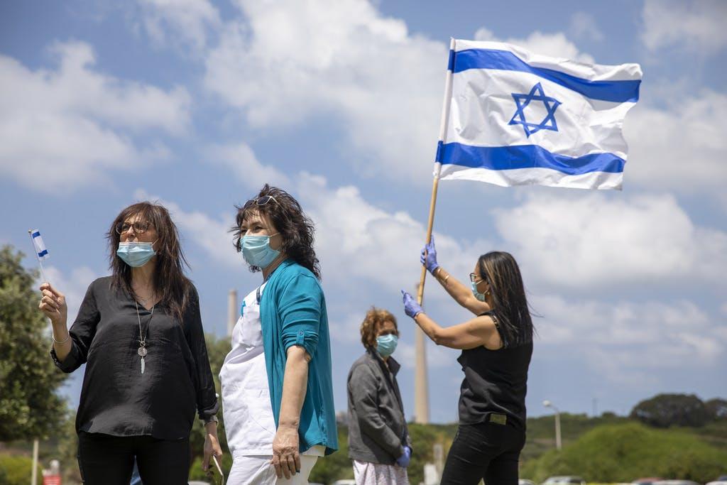 Infighting & Resignations Rock Knesset As
Israel Imposes 2nd Sweeping Nationwide Lockdown 1