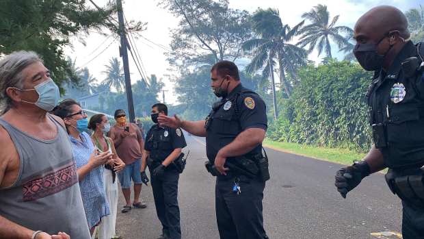 “Cult-like” Colorado spiritual group met with violent
protests during Hawaiian sojourn 1