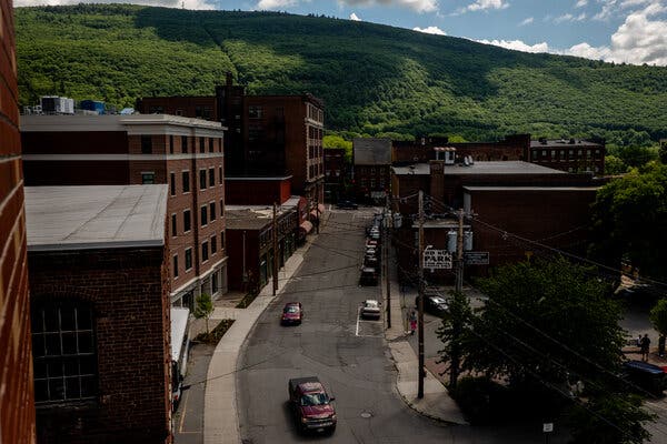 Coronavirus Pandemic Drives Hike in Opioid Deaths 1
