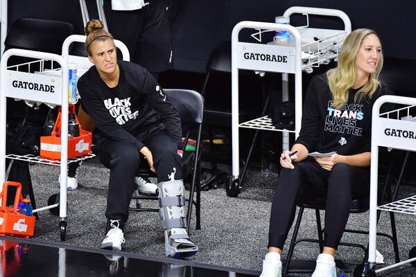 Sabrina Ionescu Opens Up About Kobe Bryant and Rookie Year
Woes 1