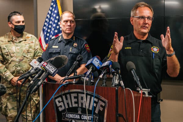 As Guns Get Drawn at Protest Sites, Demonstrators Fear a
Volatile New Phase 1