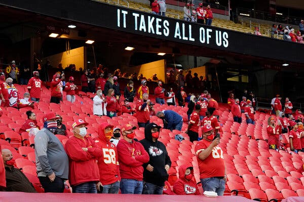 Chiefs Beat Texans, 34-20, in N.F.L. Opening Game 1