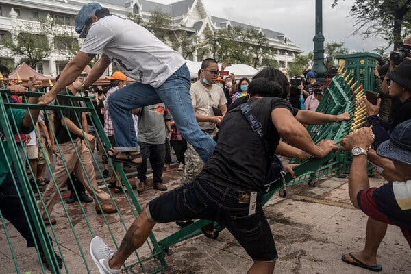 Protests Shake Bangkok, Challenging Old Guard’s Grip on
Thailand 1