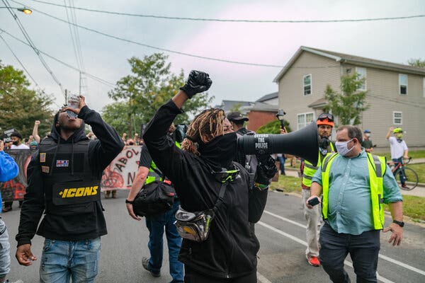 Breonna Taylor Decision, Live Updates: Police Begin
Arresting Protesters 1