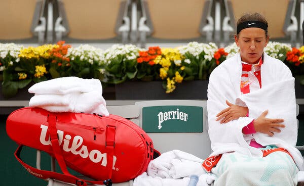 Wet, Windy First Day at French Open Pushes Players to Win
Ugly 1