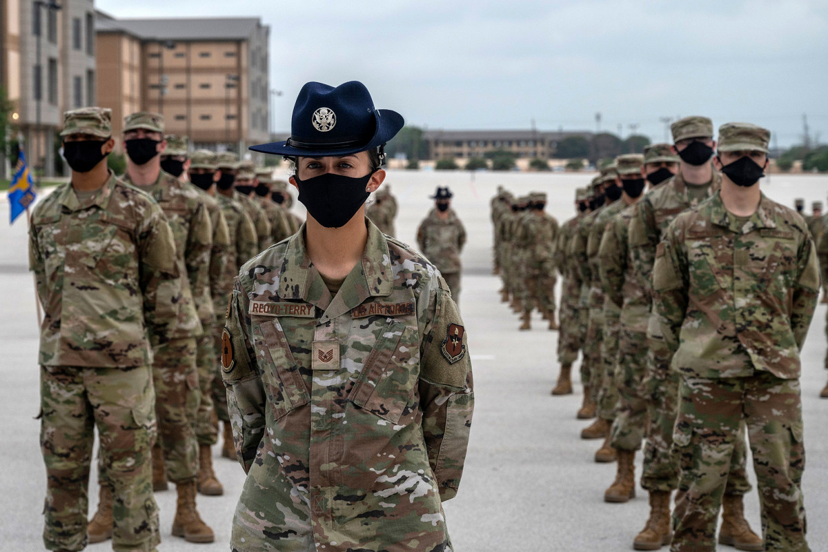 Wearing masks could become part of troops’ standard
post-COVID operating procedure 1