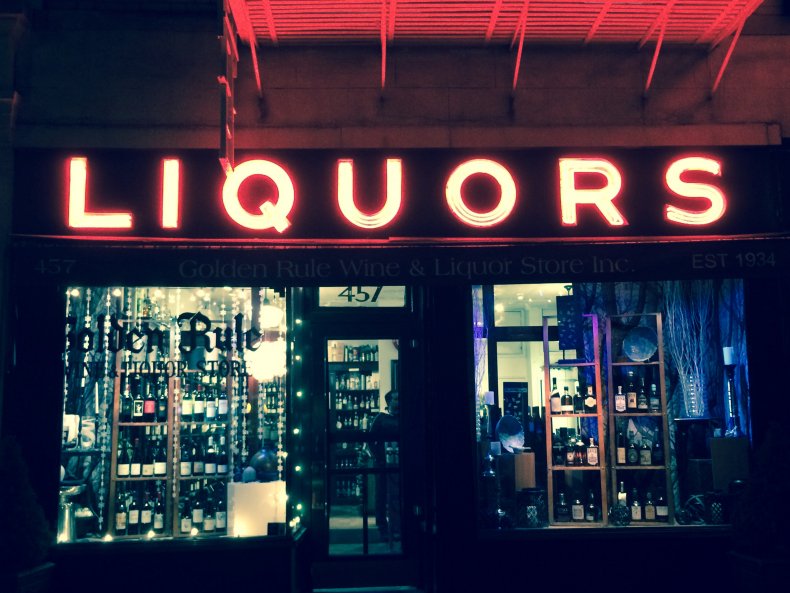 Are Liquor Stores Open on Labor Day? See Opening
Hours 1