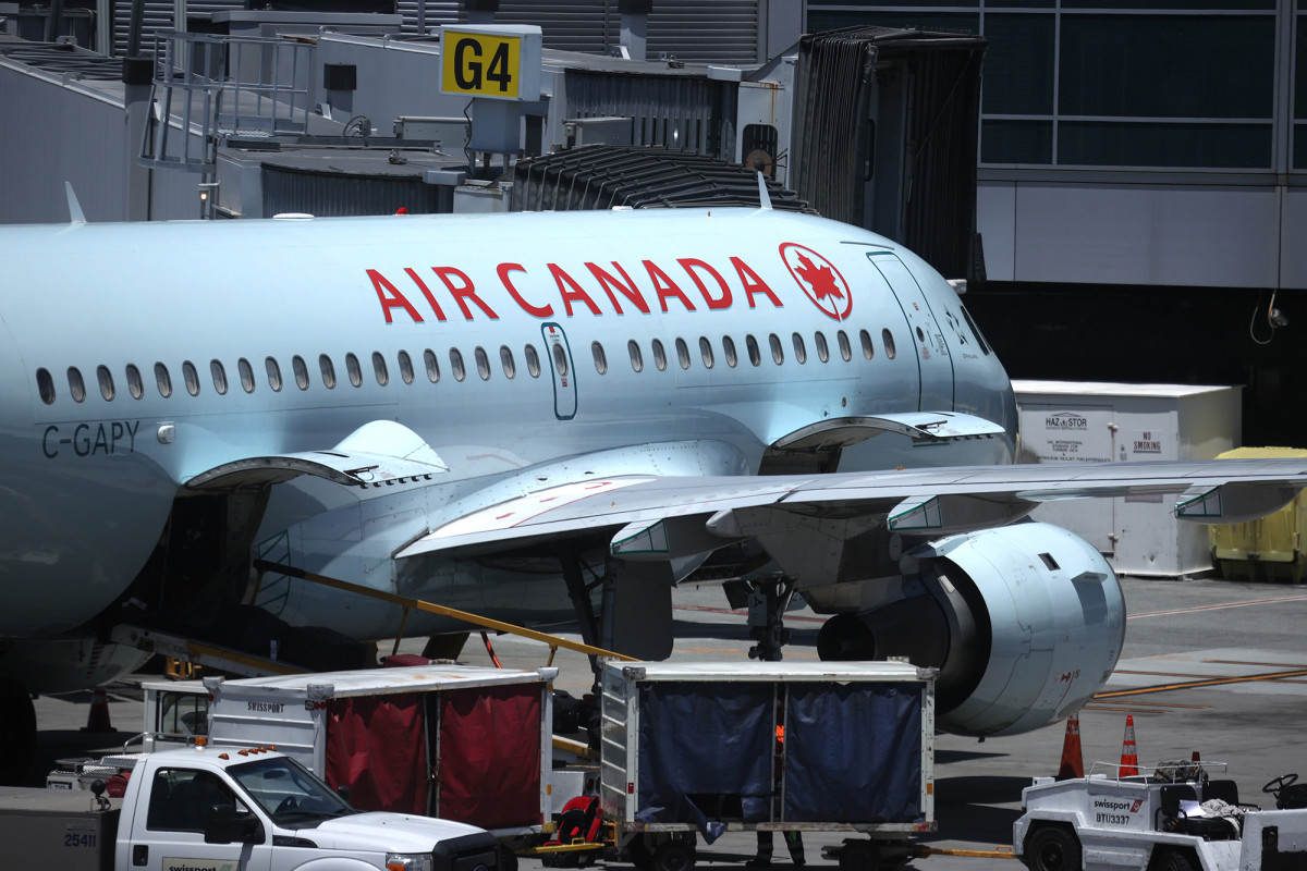 Would you risk getting COVID-19 for unlimited
flights? 1