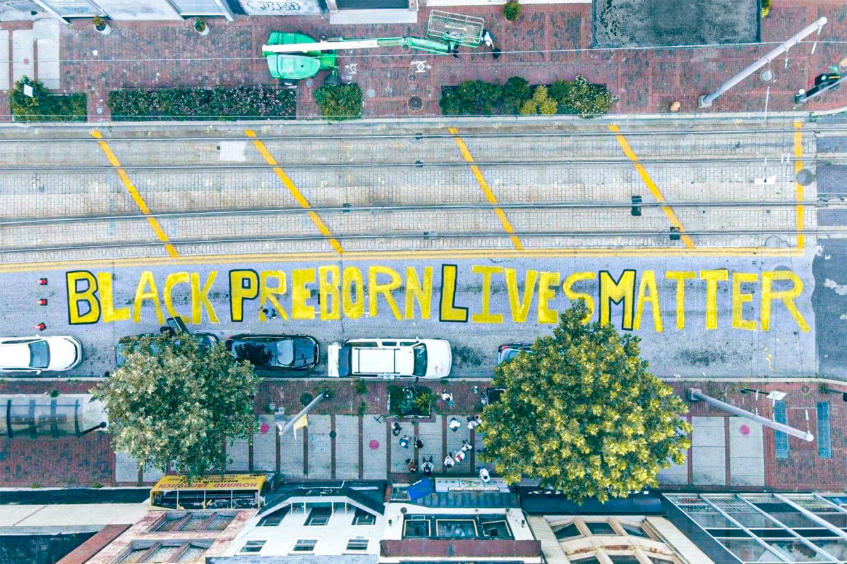 Protesters paint ’Black Preborn Lives Matter’ outside
Planned Parenthood 1