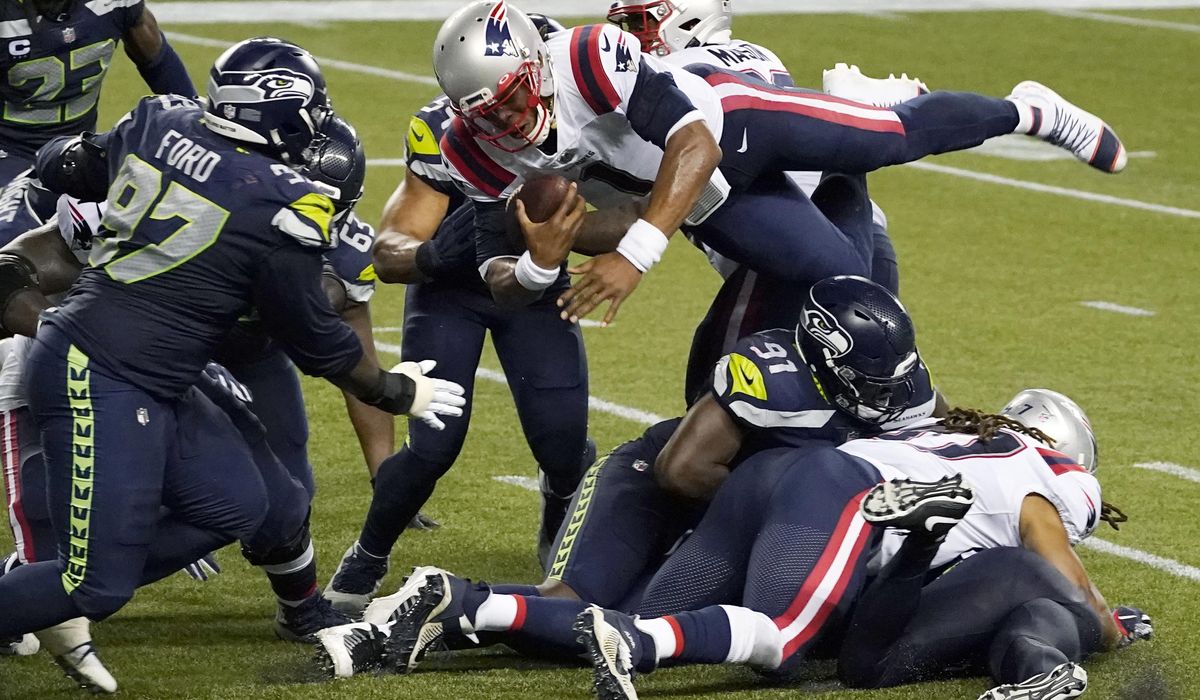 Seahawks stuff Newton on final play, beat Patriots
35-30 1