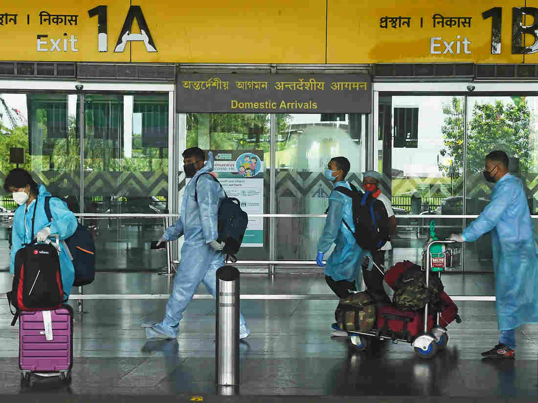 Coronavirus FAQ: I See People Wearing Disposable Coveralls
On Planes. Good idea? 1