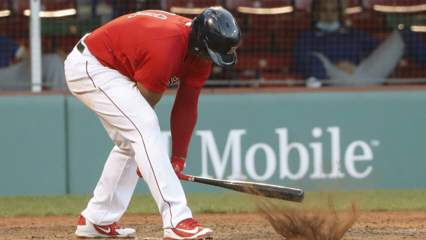 Surging Blue Jays beat Red Sox 8-7 in opener of
doubleheader 1