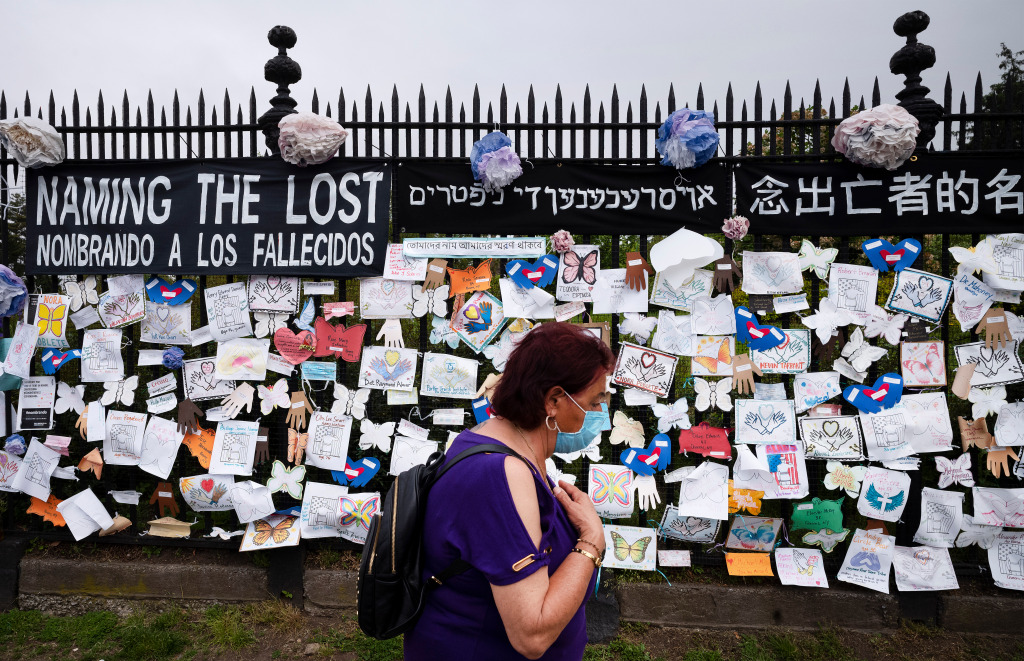 200,000 dead: US hits ‘unfathomable’ coronavirus
milestone 1