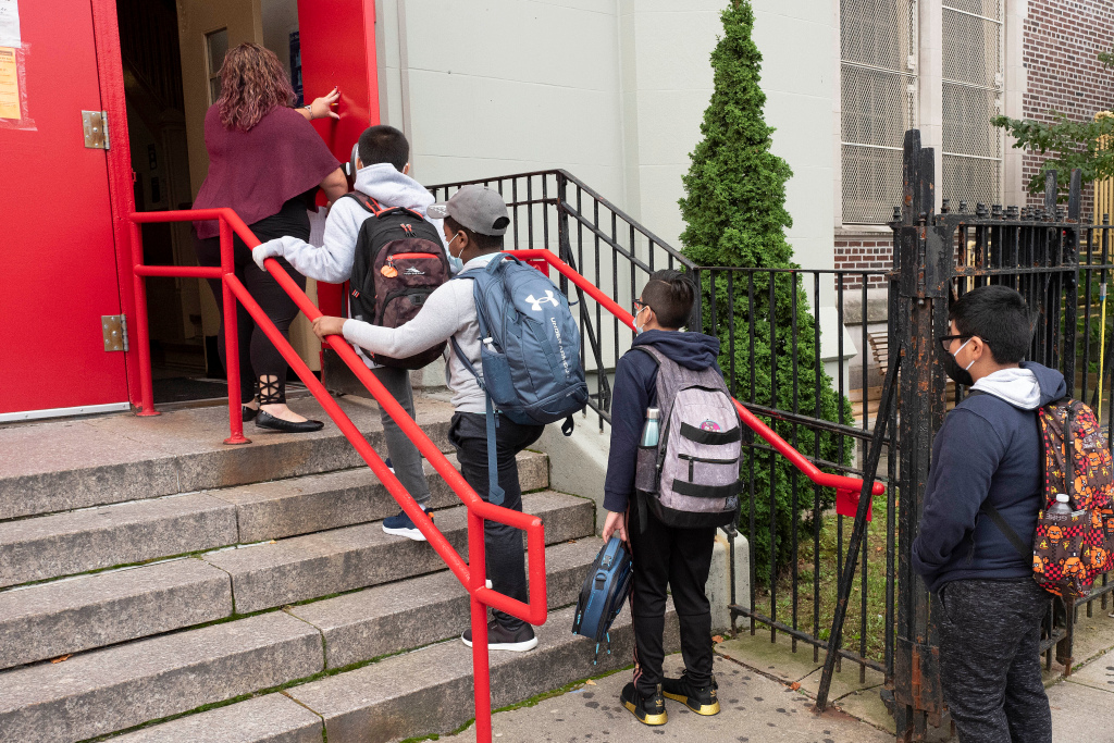 As schools reopen, COVID-19 cases rise in children 1