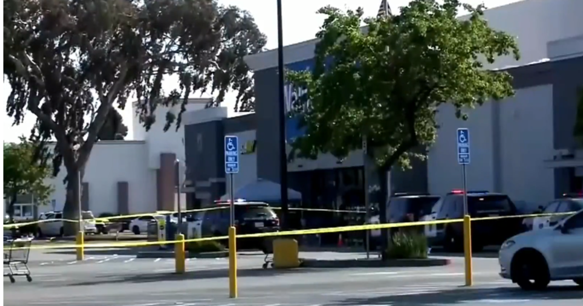 Officer charged in fatal shooting of Black man at San
Francisco Walmart 1