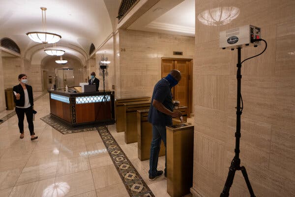 These Are the Perks Companies Use to Get Workers Back to
Their Offices 1