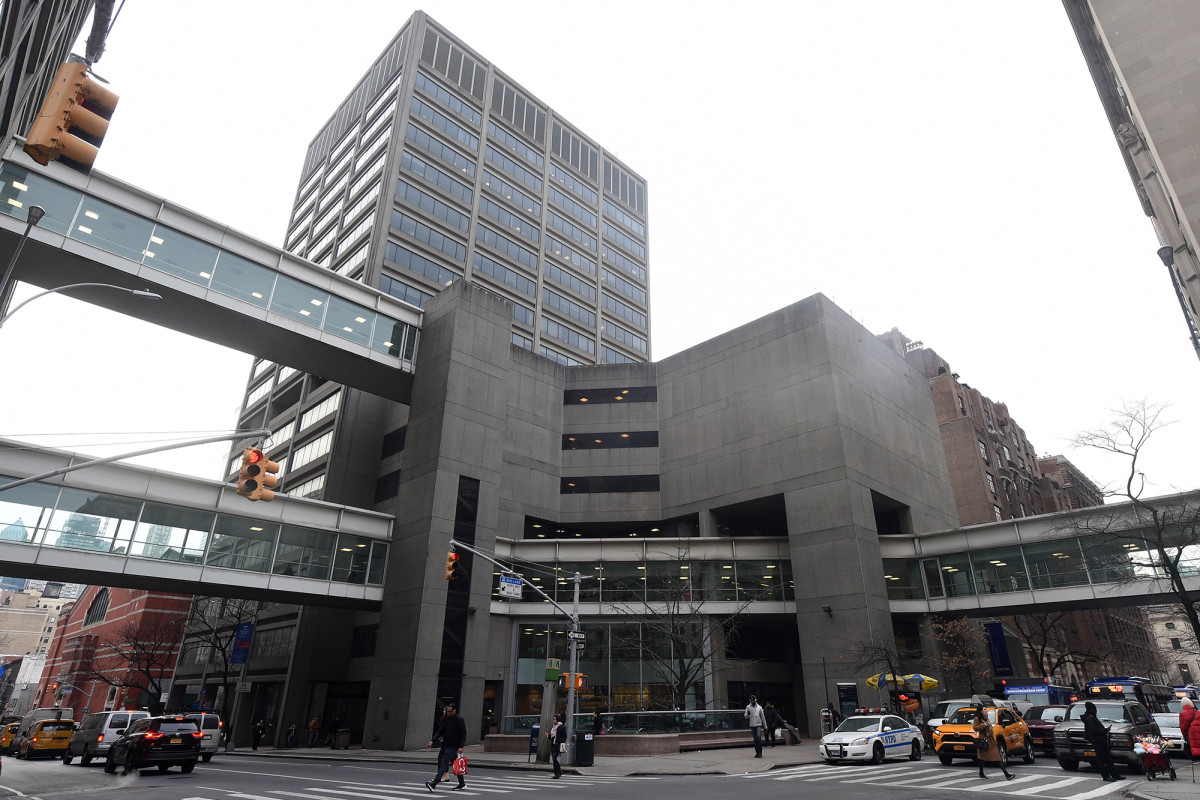 Teachers at Hunter College Campus Schools warn they may
still strike over COVID-19 1