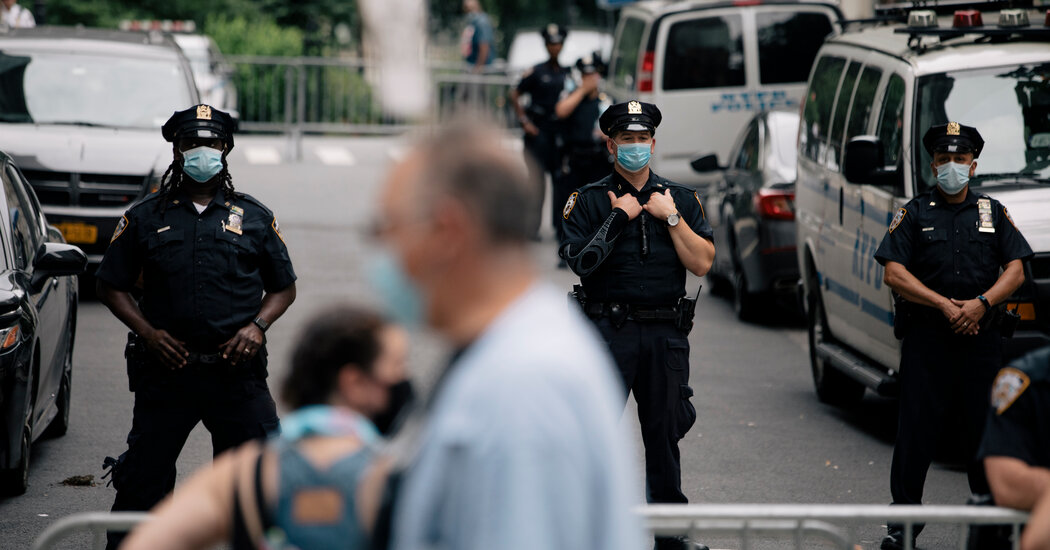 N.Y.P.D. Warns Officers: Wear Your Masks 1