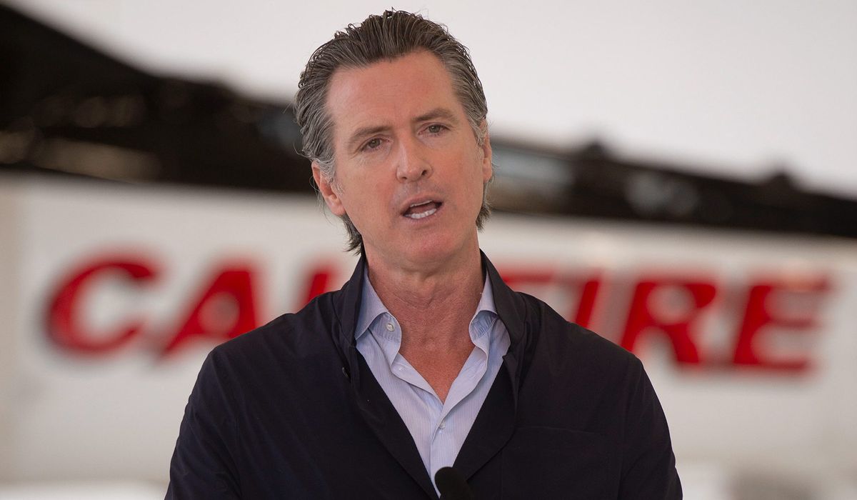 Gavin Newsom: California to issue new COVID-19 guidance
before holidays, amid criticism 1