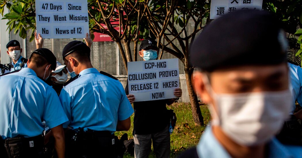 Hong Kong Arrests Nine Over Protesters’ Escape by
Speedboat 1