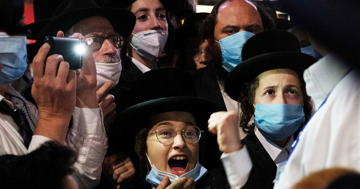 Leader of protest against NYC Covid-19 rules arrested in
alleged assault 1