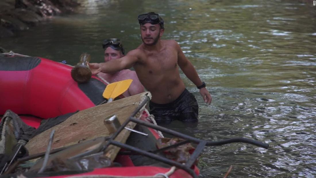 Israeli group takes advantage of lockdown to clean up river.
See what they did 1 Israeli group takes advantage of lockdown to clean up river.
See what they did 1