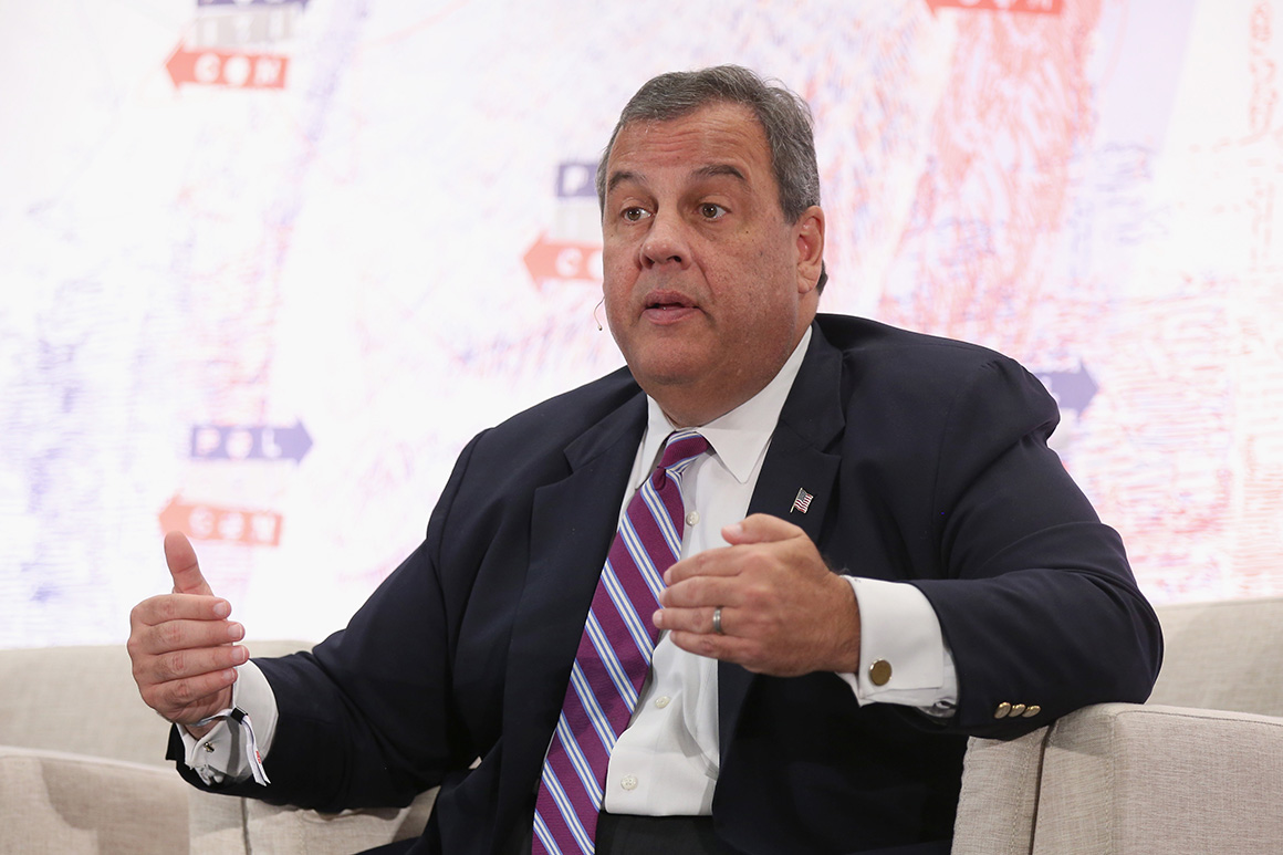Chris Christie, out of hospital after battling Covid, urges
Trump to go further on masks 1