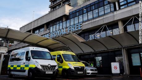 UK government signs contract for first coronavirus human
challenge studies 1