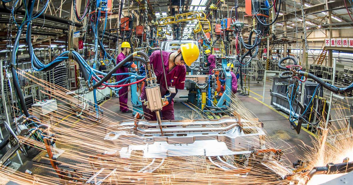 China just became the first country to grow its economy
after Covid-19. What lessons can the U.S. learn? 1