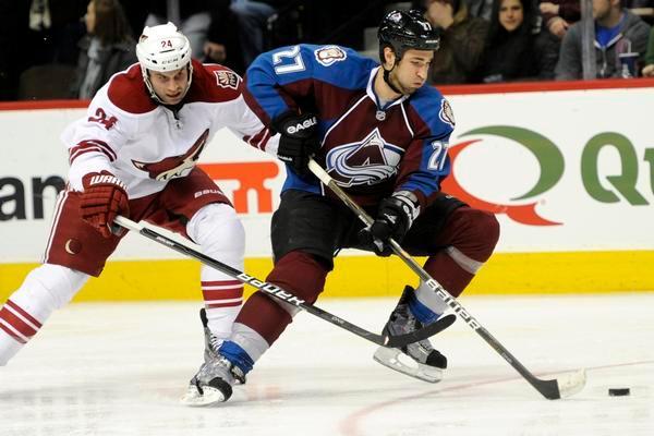 Chambers: NHL should ban toradol or limit consumption of the
pain-masking drug 1