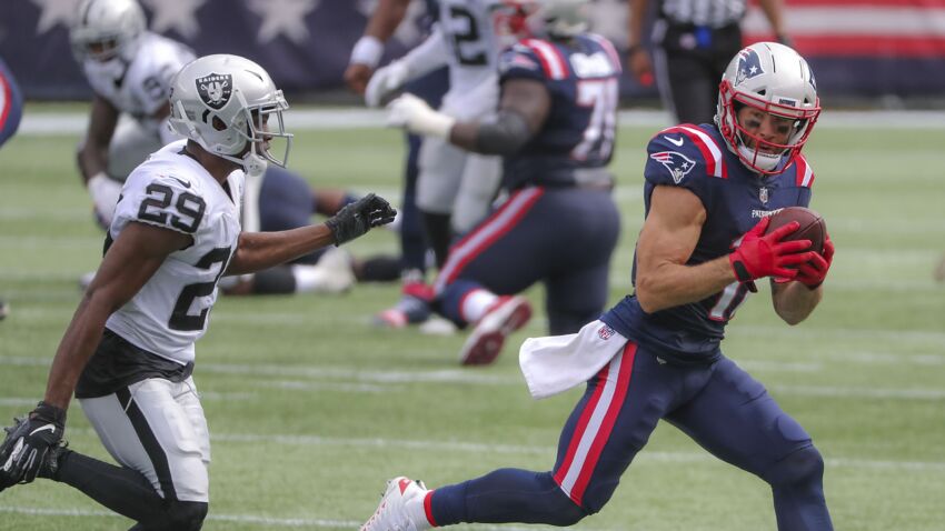 Patriots-Chiefs to be televised nationally on Monday
night 1