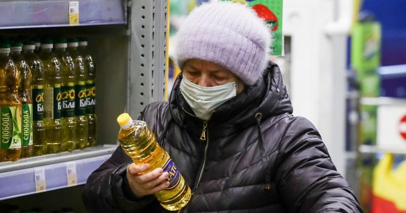 Health Expert: Mask Wearing Will Remain Mandatory Even After
A COVID Vaccine 1