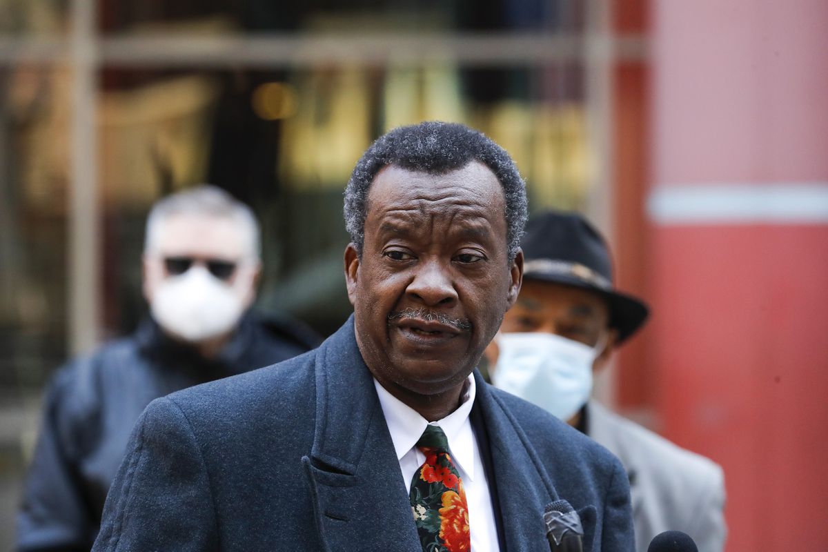 Willie Wilson, who’s running as an independent against U.S.
Sen. Dick Durbin, says he has tested positive for
coronavirus 1 Willie Wilson, who’s running as an independent against U.S.
Sen. Dick Durbin, says he has tested positive for
coronavirus 1