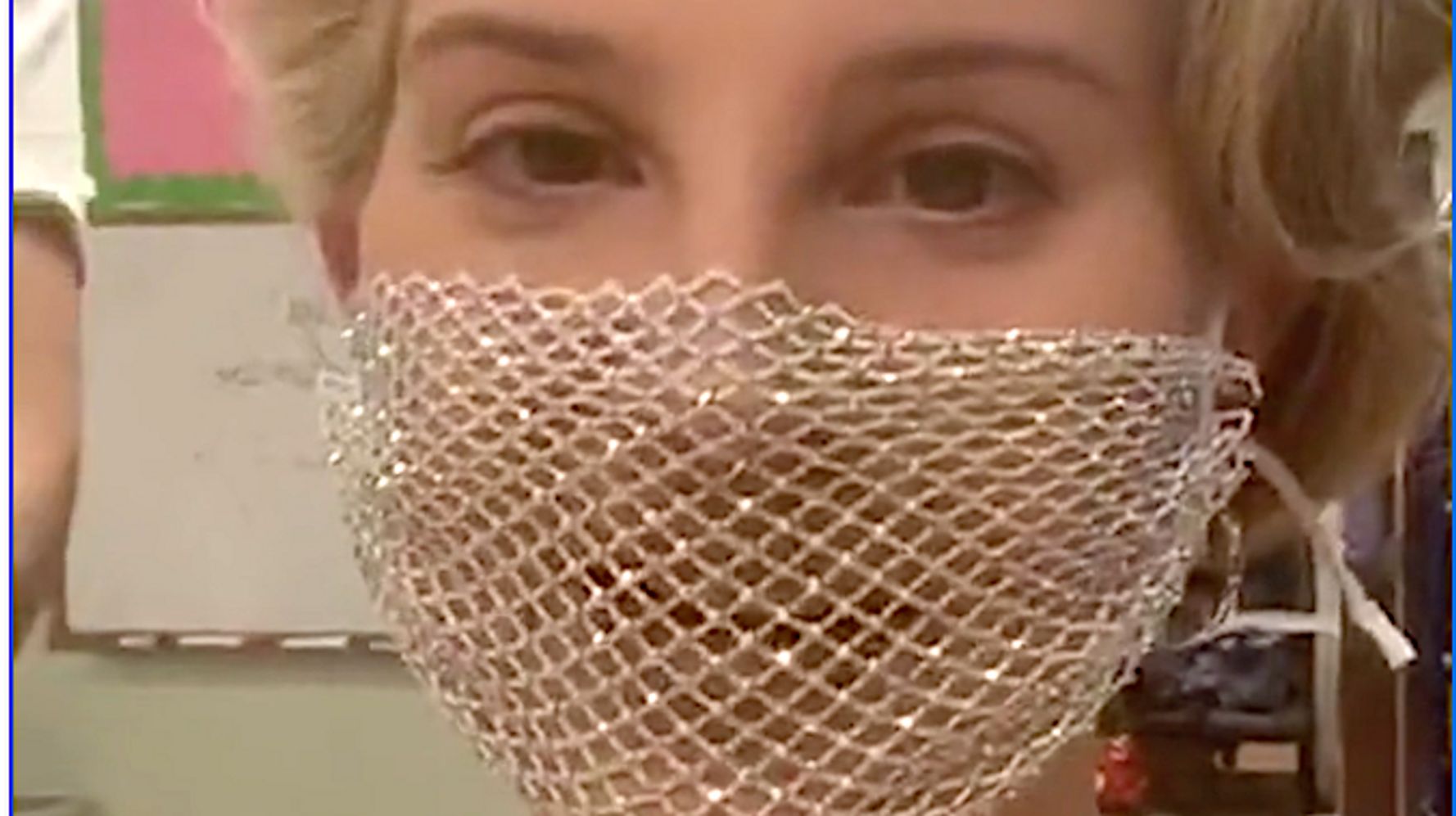 Fans Get In Lana Del Rey’s Face For Wearing Mesh Mask To
Meet And Greet 1
